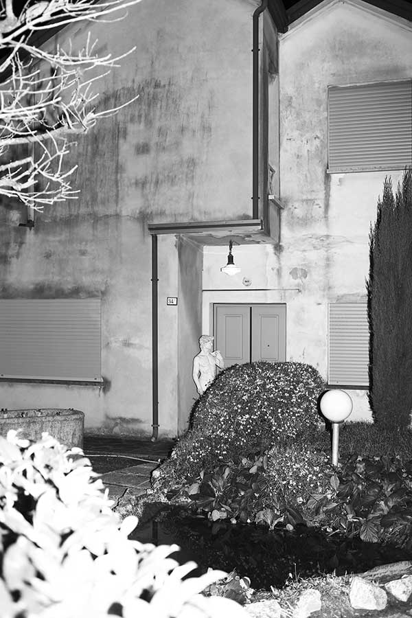 Aleix Plademunt, Un passaggio, Luzzara to Reggio Emilia, 2017. Digital print