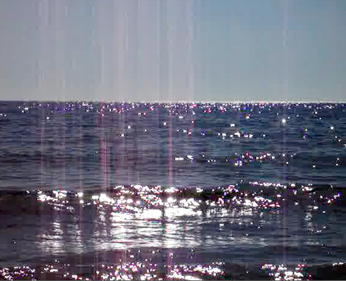 Sophie Whettnall, Bling Bling, video projection, 5’5 », 2009